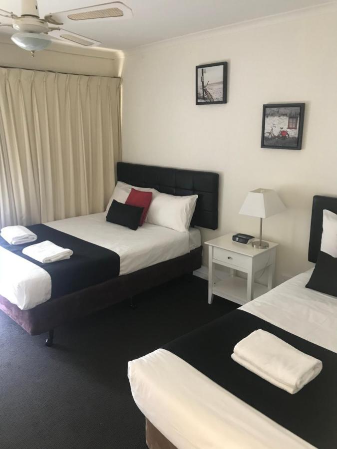 奥尔伯里贝瓦尔汽车旅馆 外观 照片